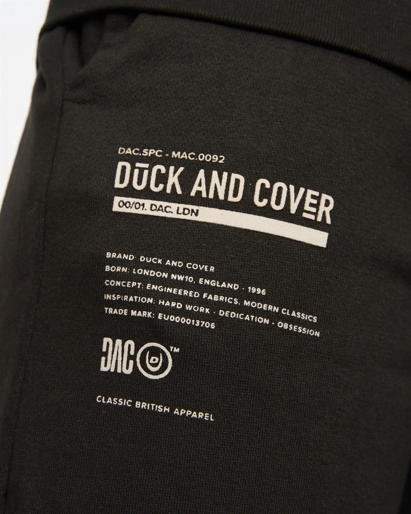 Applewood Crew & Joggers Set Black - Image 6