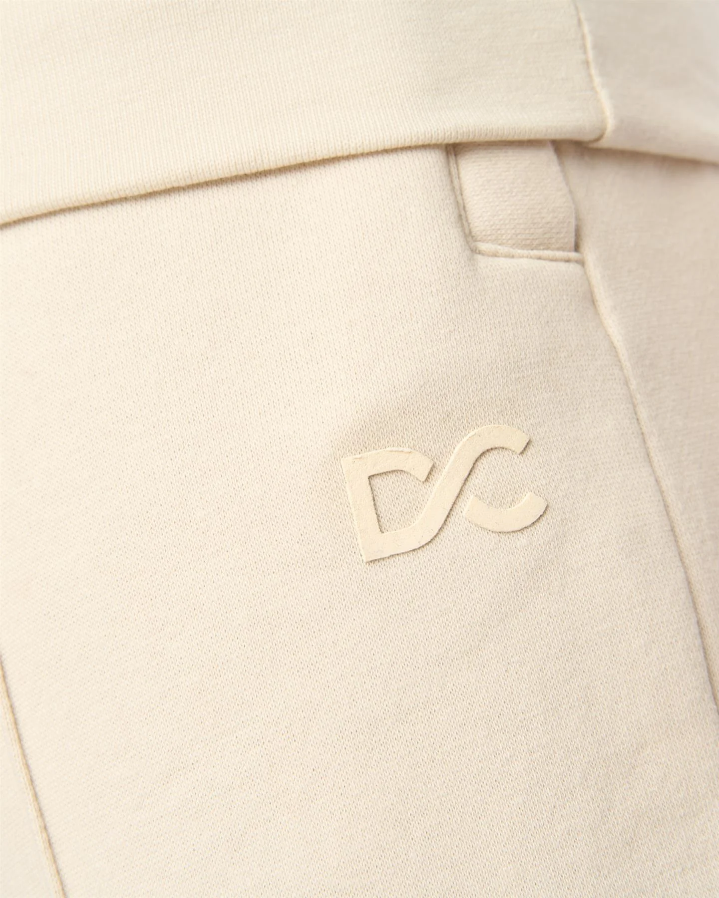 Chattamere Joggers Off White - Image 5