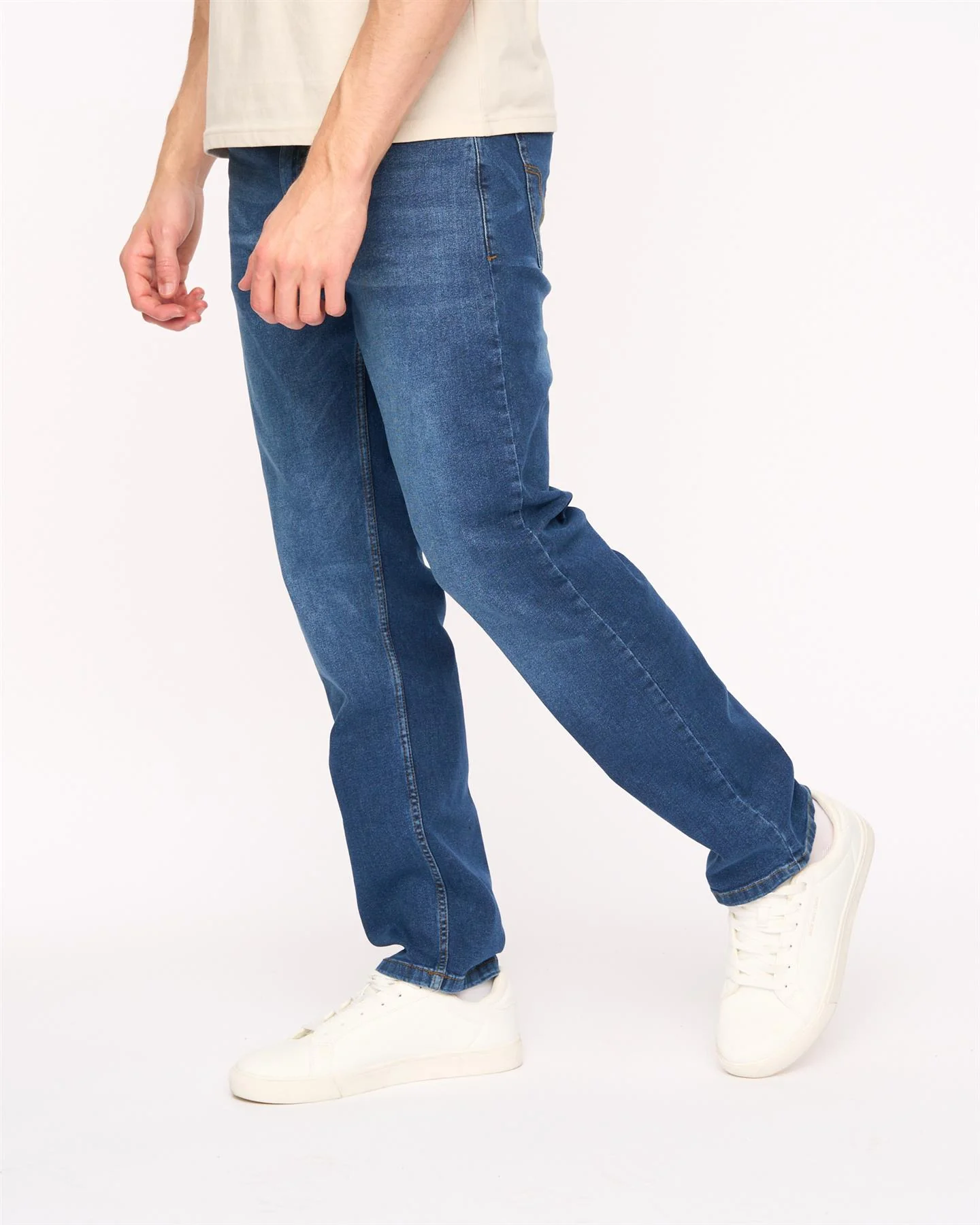 Elix Straight Leg Jeans Mid Wash - Image 2