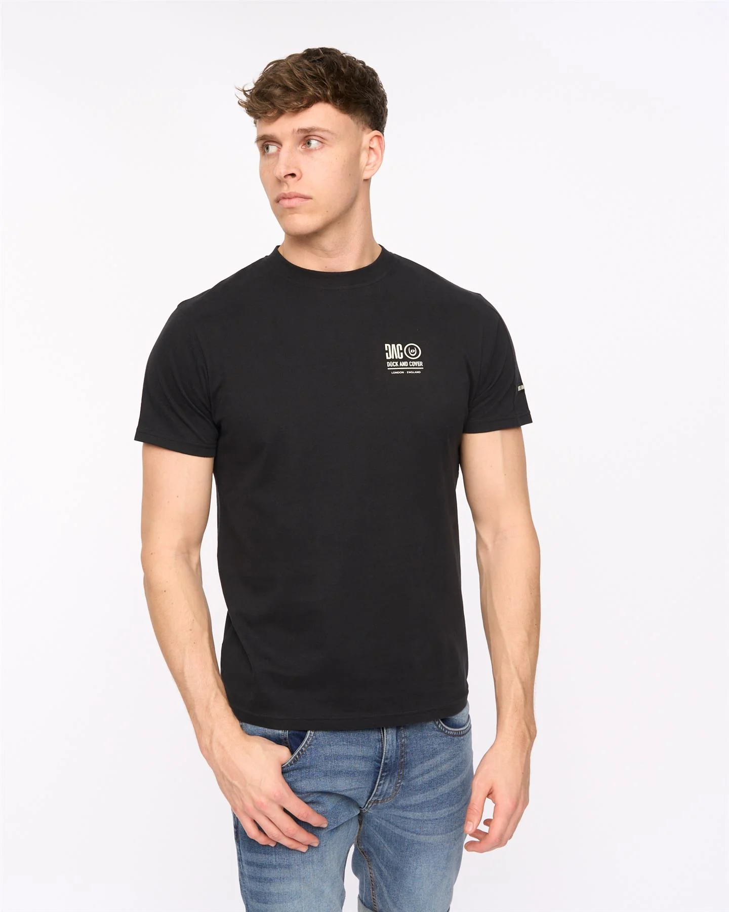Lynnfold T-Shirt Black - Image 5